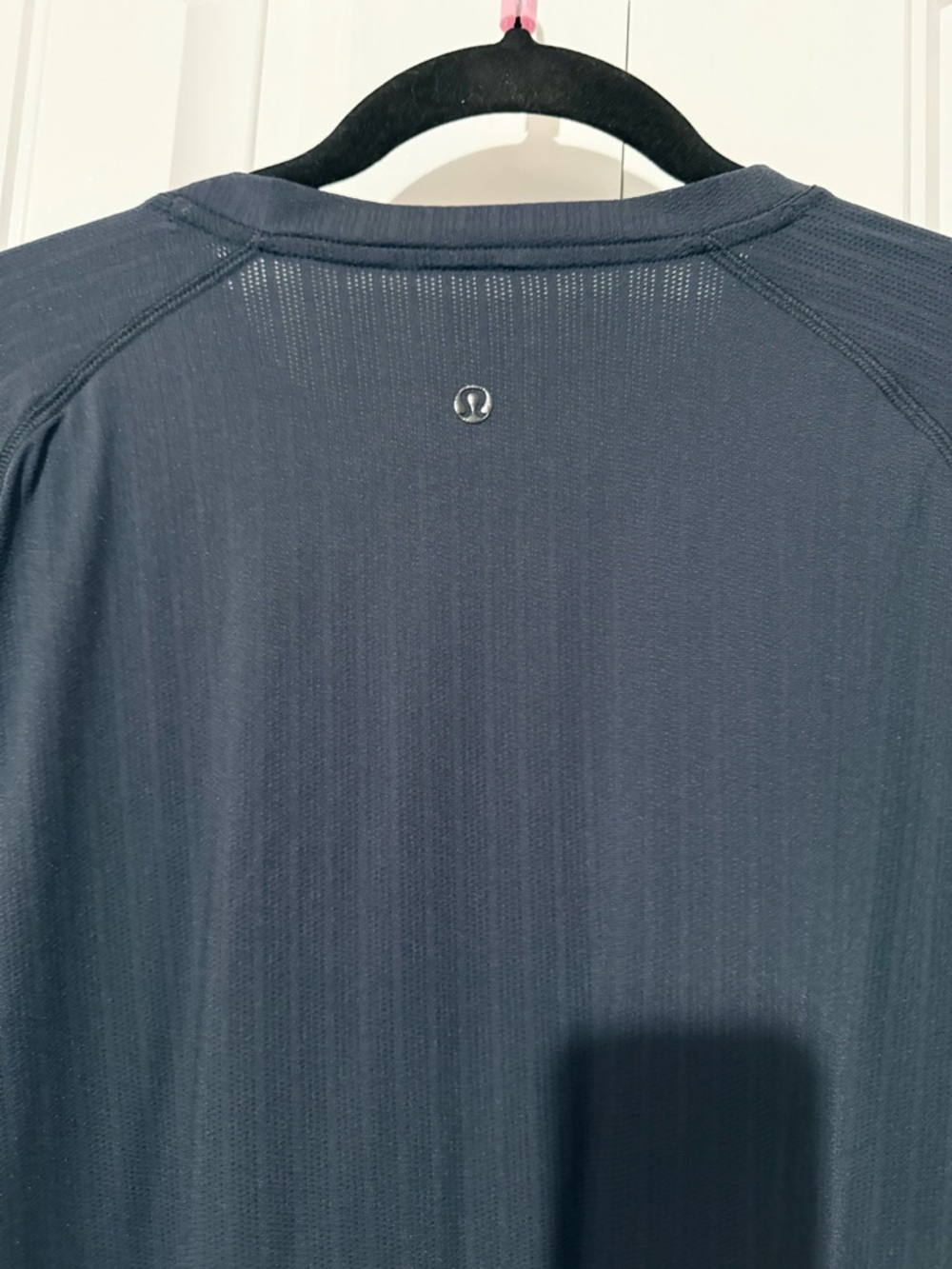 lululemon athletica Men's Short Sleeve Tee in True Navy